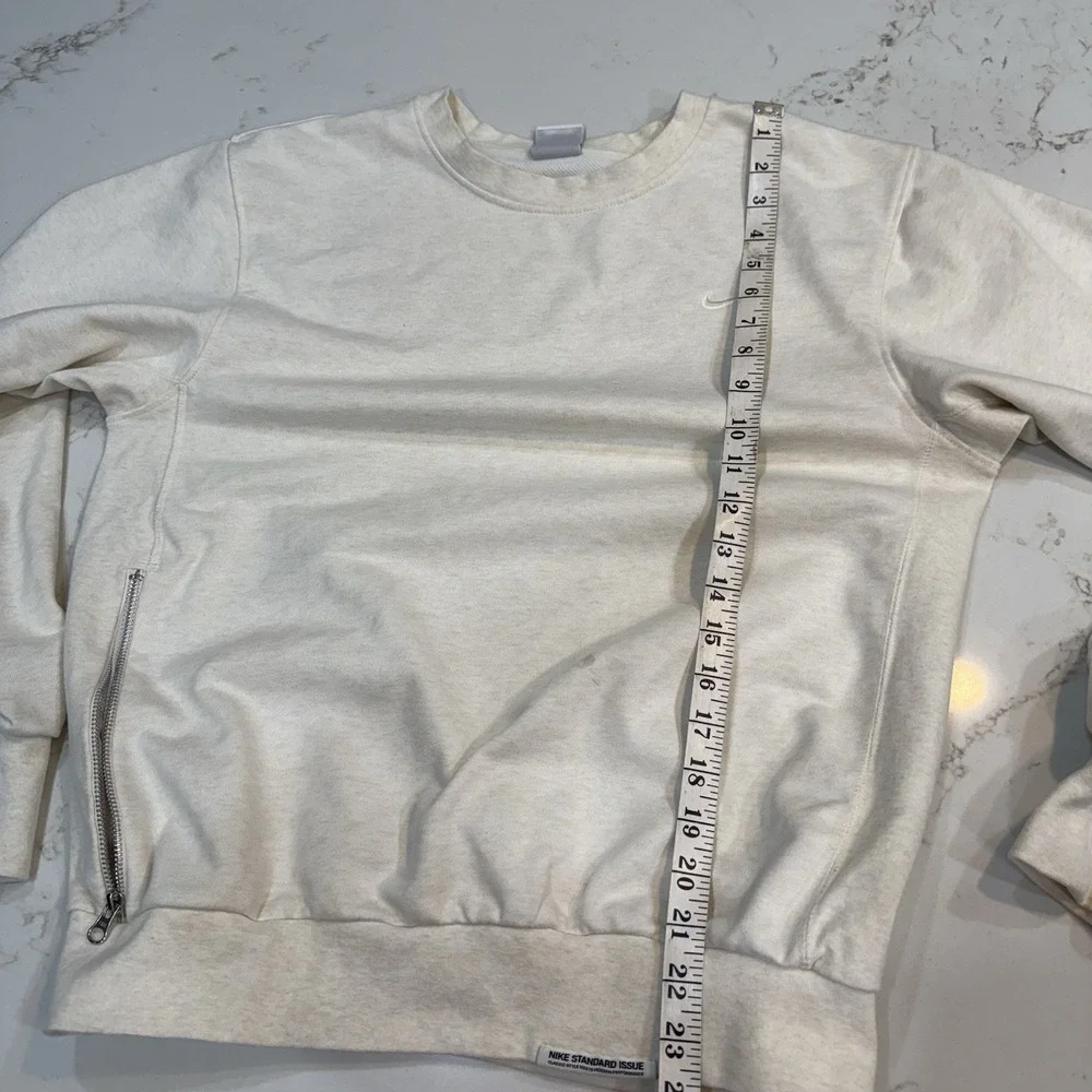 Nike Men's Small Long Sleeve Sweater Beige White